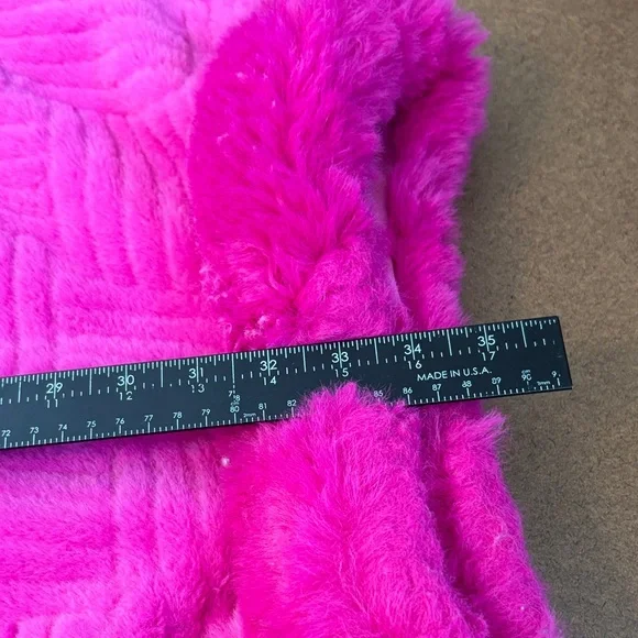 Nanette Lepore Vibrant Pink Fuzzy Sweater/Poncho - Picture 6 of 8